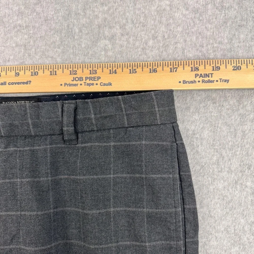 Banana Republic Aiden Pants Mens 32 Gray Check Slim Chino Stretch Office 34x27